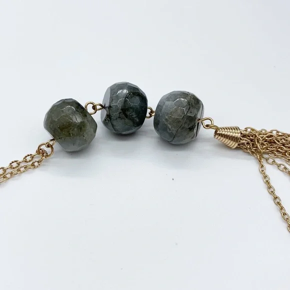 Hand Made Long Green Beaded Stone Tassel Necklace in Gold - Picture 6 of 9